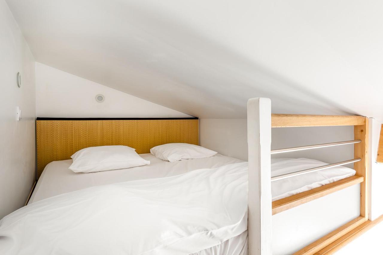 Studio mezzanine near Disneyland Paris Appartamento Bailly-Romainvilliers Esterno foto